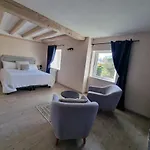 Au Mont De La Quintine # Piscine & Jacuzzi # Ferienhaus Saint-Quentin-sur-le-Homme