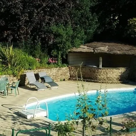 Au Mont De La Quintine # Piscine & Jacuzzi # * Saint-Quentin-sur-le-Homme