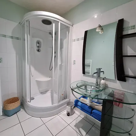 Au Mont De La Quintine # Piscine & Jacuzzi # * Saint-Quentin-sur-le-Homme