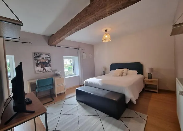 Au Mont De La Quintine # Piscine & Jacuzzi #