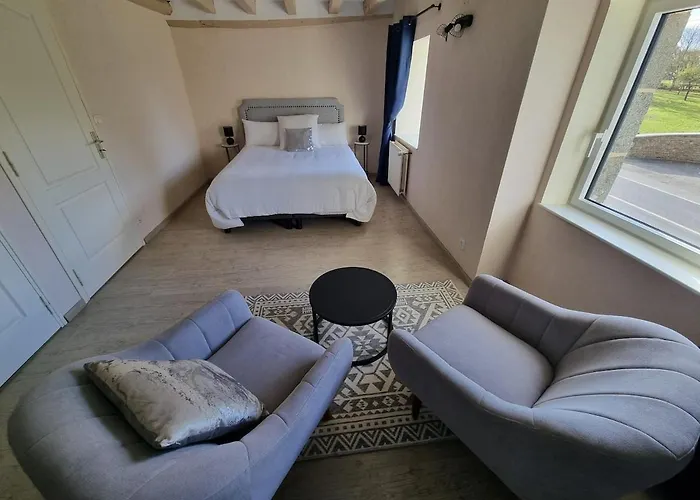 Au Mont De La Quintine # Piscine & Jacuzzi # *