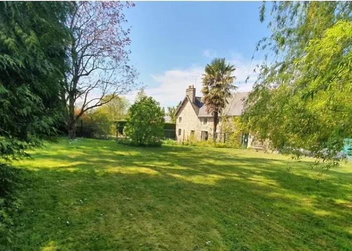 Au Mont De La Quintine # Piscine & Jacuzzi # Hébergement de vacances *