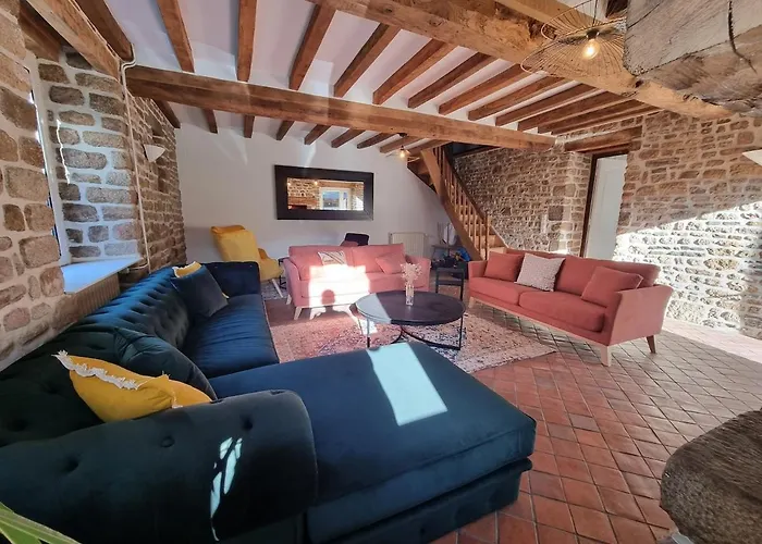 Hébergement de vacances Au Mont De La Quintine # Piscine & Jacuzzi # *