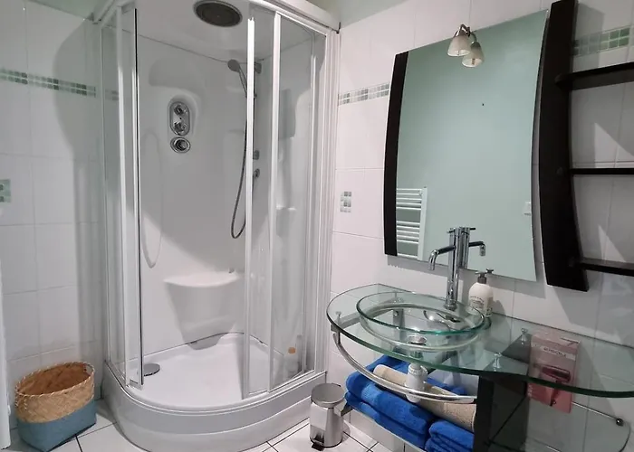 Au Mont De La Quintine # Piscine & Jacuzzi # * Saint-Quentin-sur-le-Homme